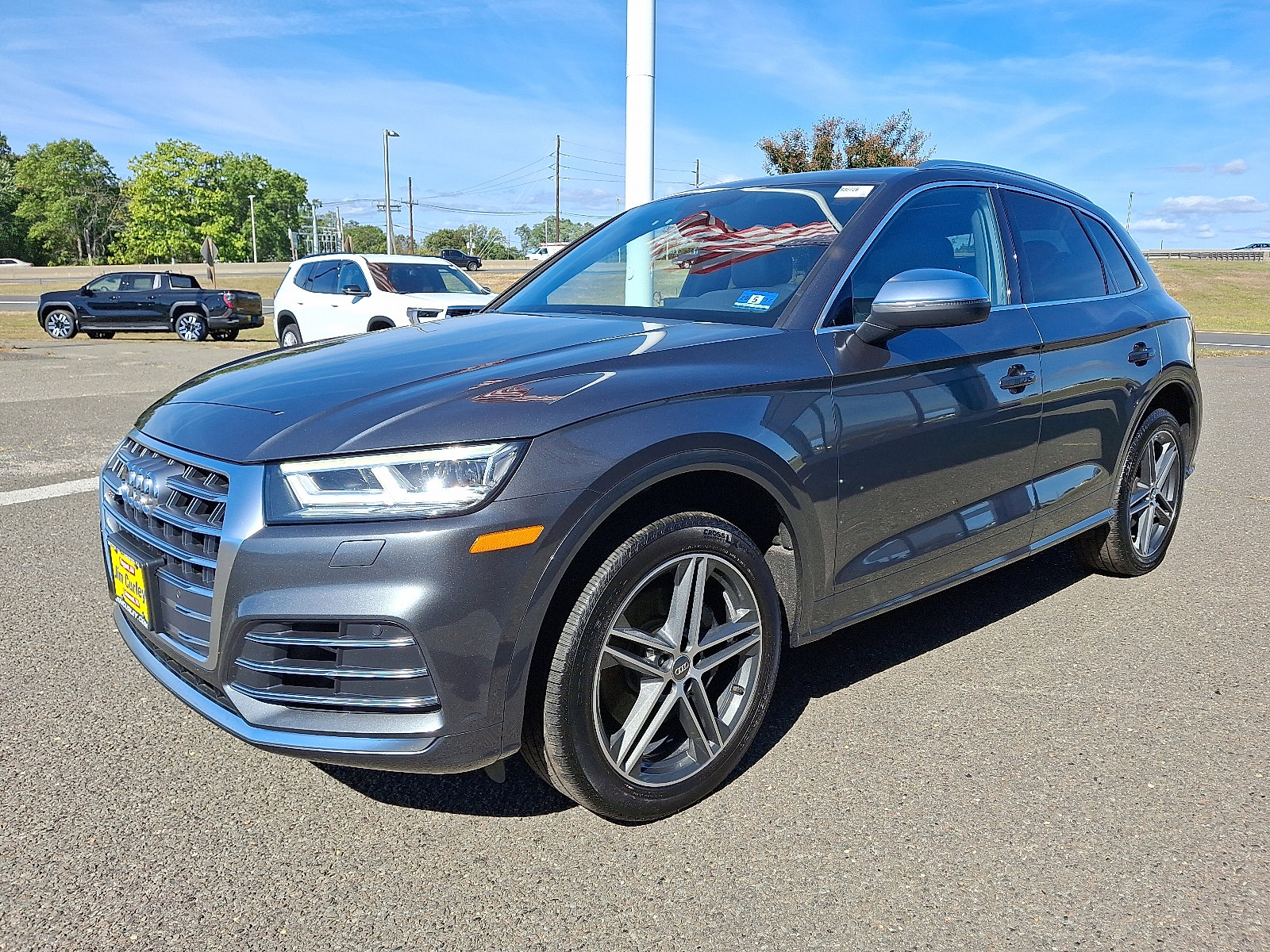 2020 Audi SQ5 Premium photo 2