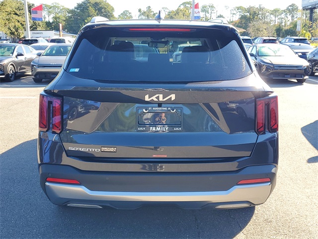2026 Kia Sorento S photo 4