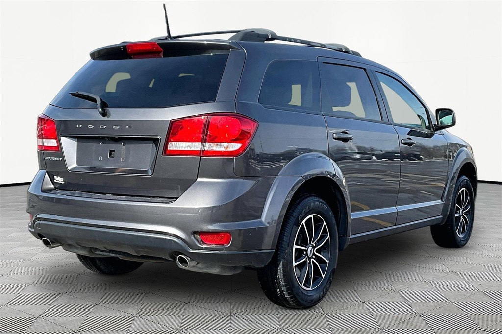 Used 2018 Dodge Journey SXT with VIN 3C4PDCBG4JT514517 for sale in Kansas City