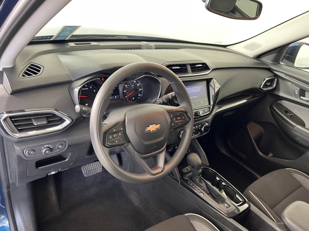 2021 Chevrolet Trailblazer LT photo 3
