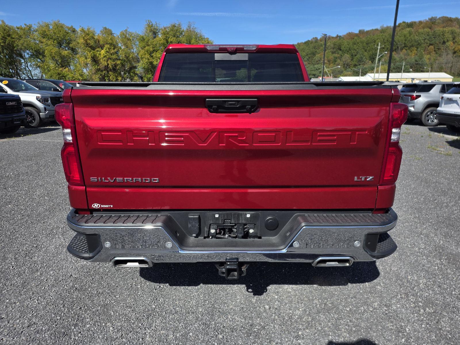 2024 Chevrolet Silverado 1500 LTZ photo 4