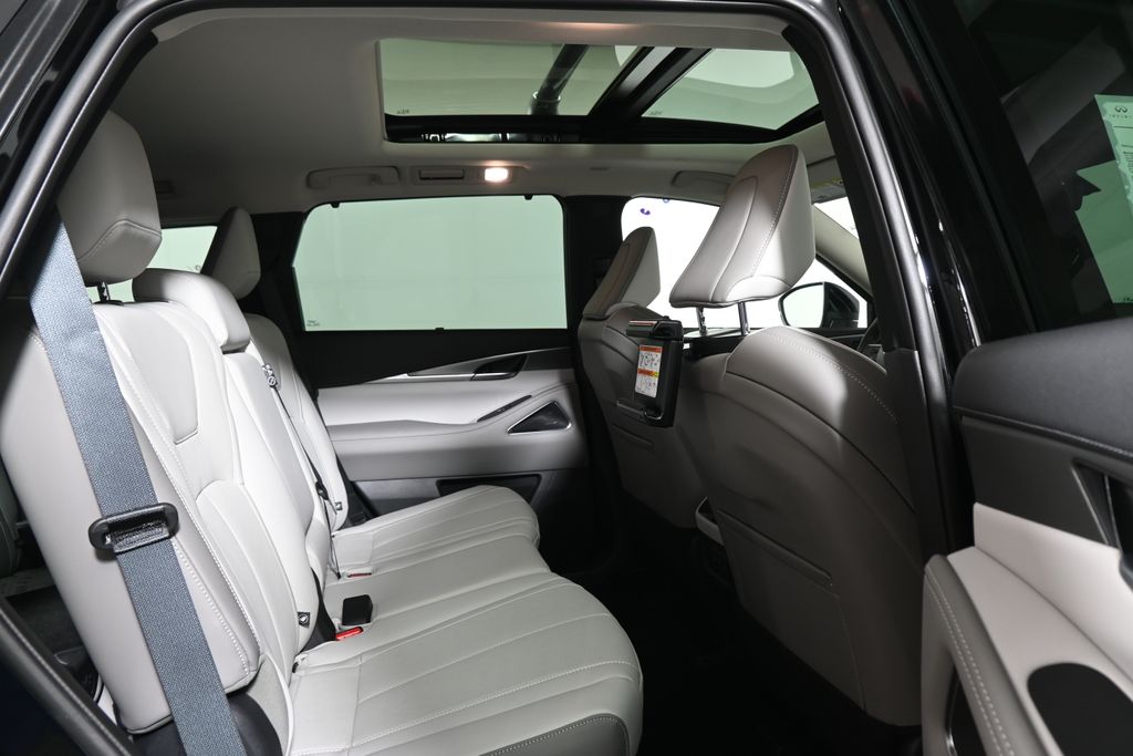 2026 Infiniti QX60 Luxe AWD photo 19