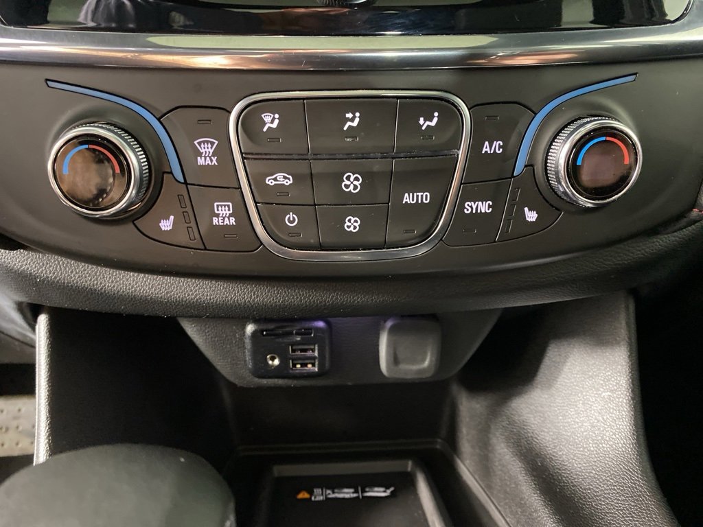 2023 Chevrolet Traverse RS photo 18
