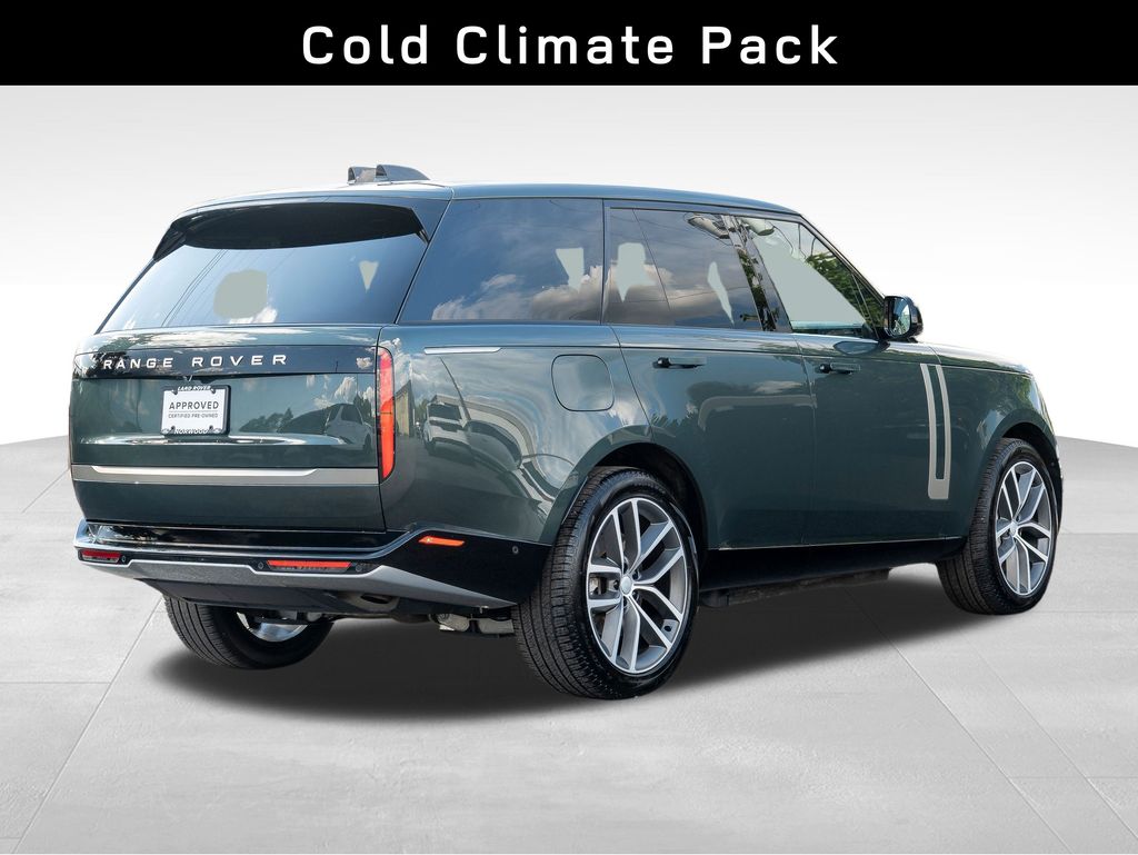 2025 Land Rover Range Rover SE photo 4