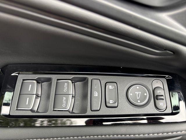 2025 Honda Accord Hybrid Touring photo 4