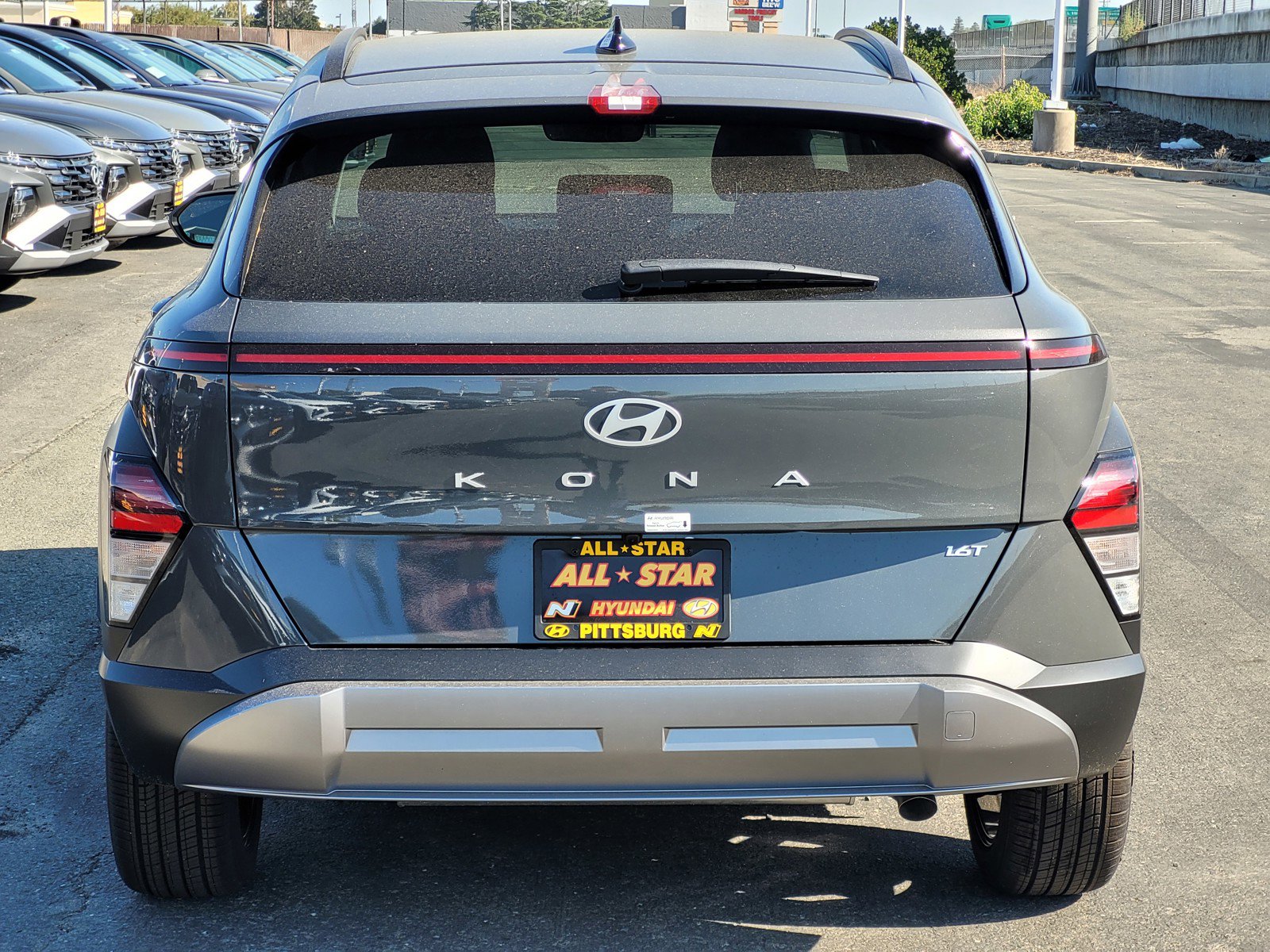 2026 Hyundai Kona SEL photo 4