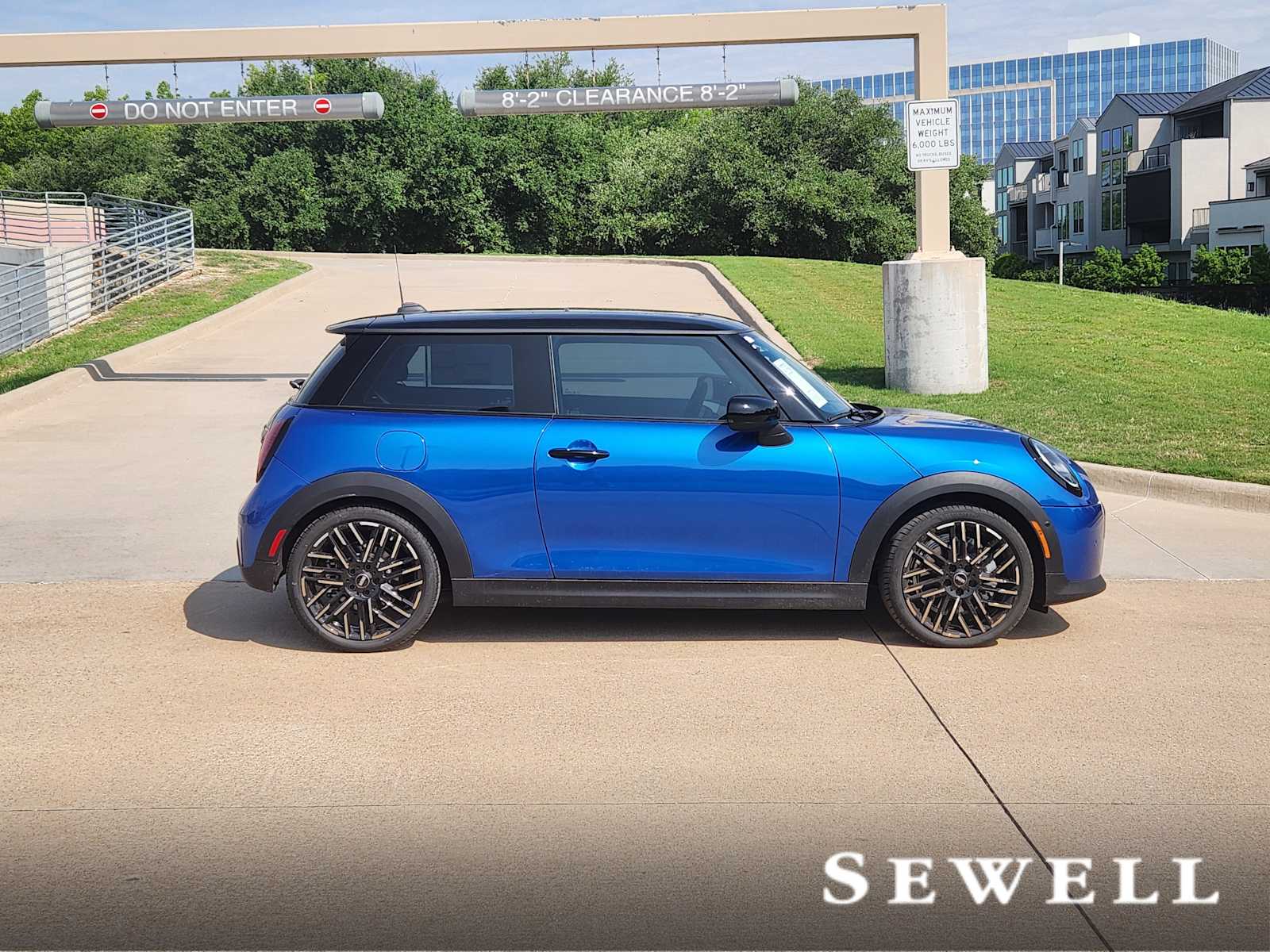 New 2025 Icy Sunshine Blue Metallic MINI Cooper image 3
