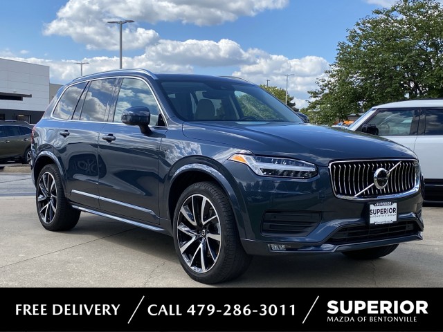 Pre-Owned 2022 Volvo XC90 T6 Momentum AWD 7P Sport Utility in