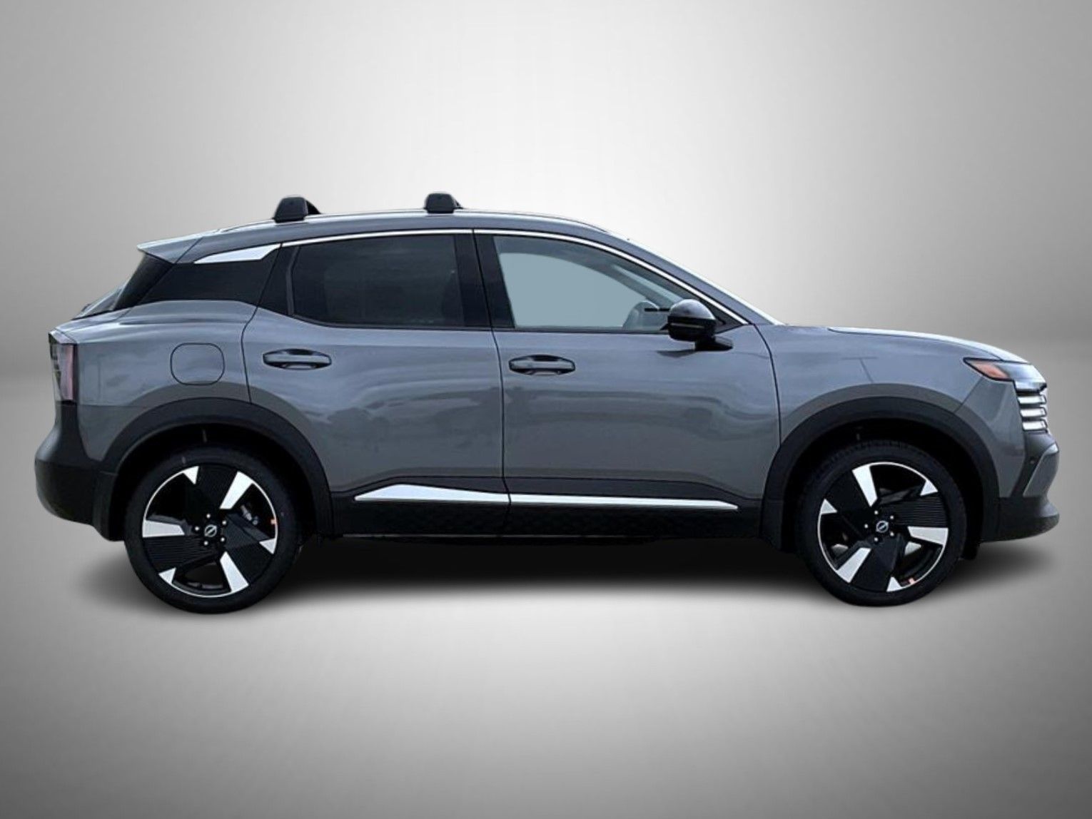 2026 Nissan Kicks SR photo 4
