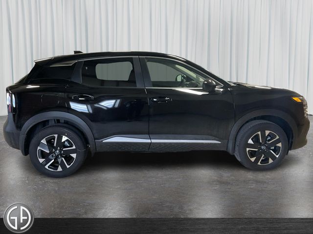 2025 Nissan Kicks SV photo 4