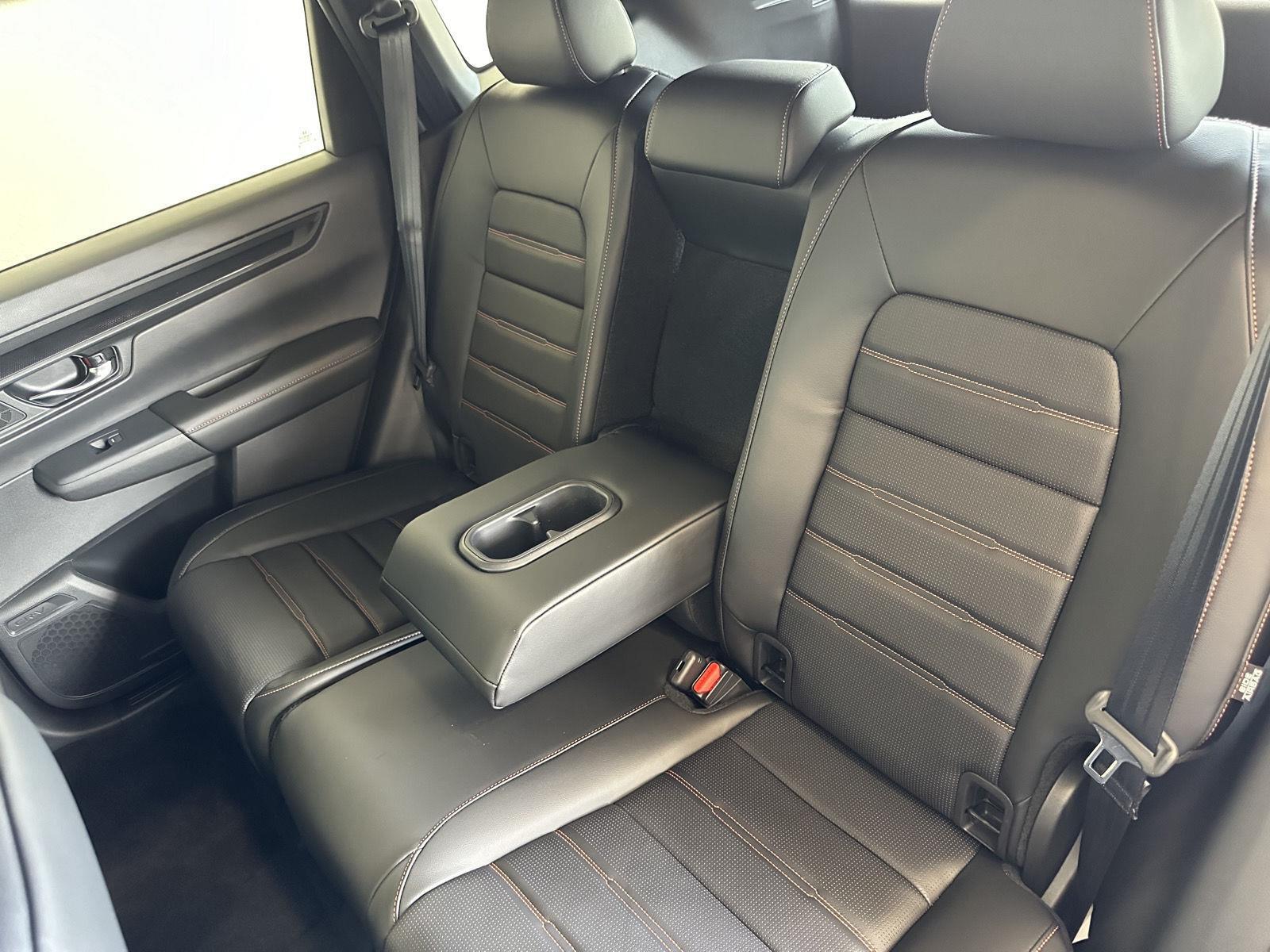 2025 Honda CR-V Hybrid Sport-L photo 12