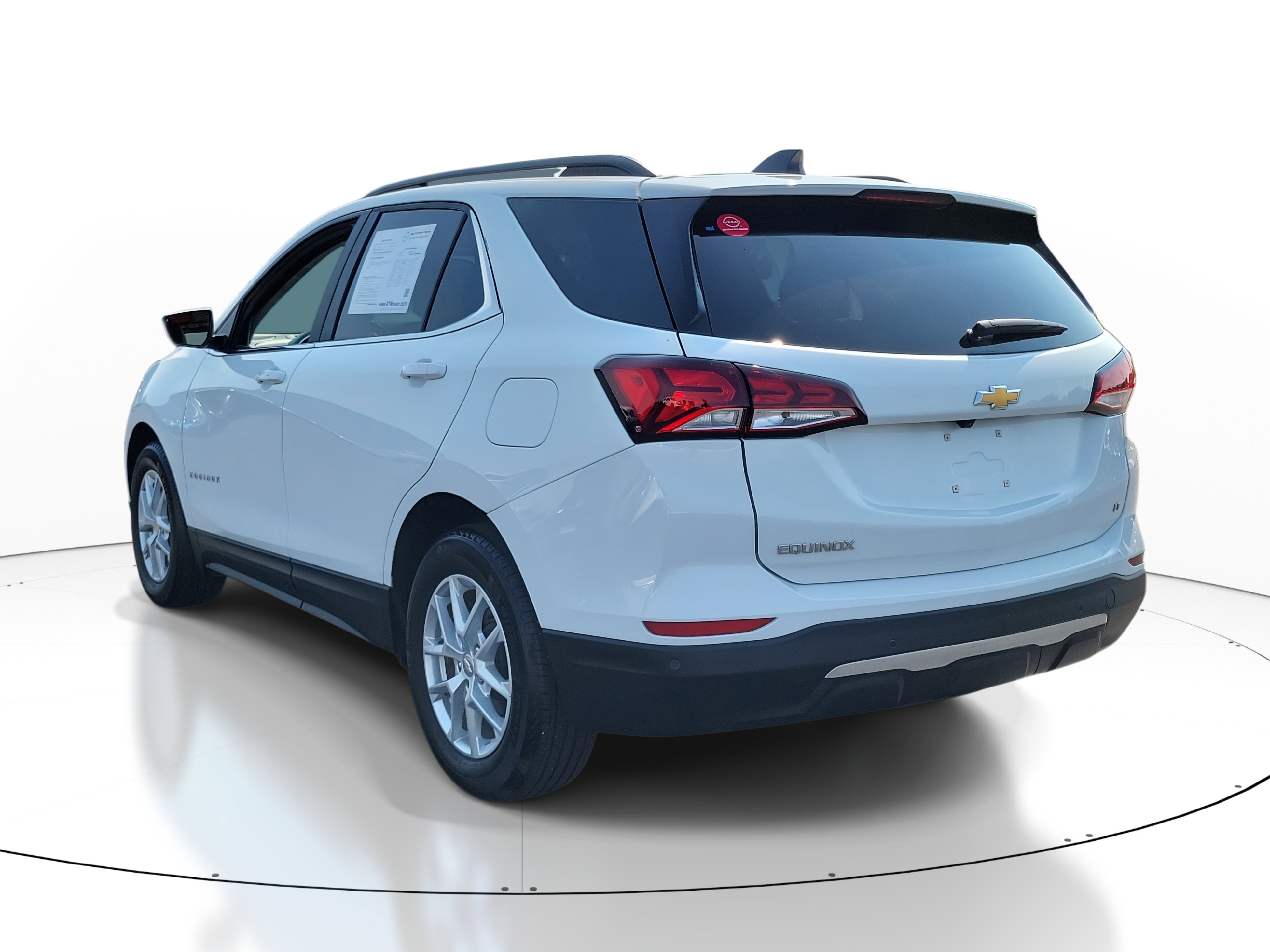 2023 Chevrolet Equinox LT photo 3