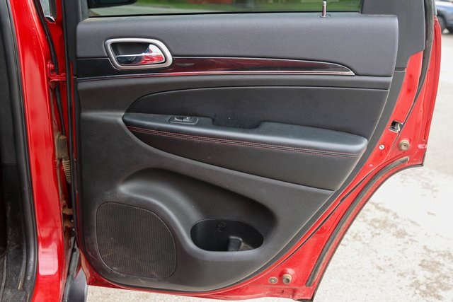 Used 2018 Red Jeep Trailhawk image 19