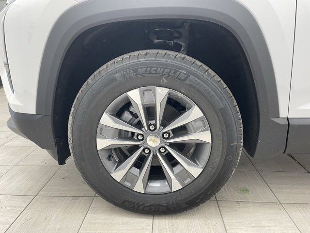 2026 Chevrolet Equinox LT photo 5