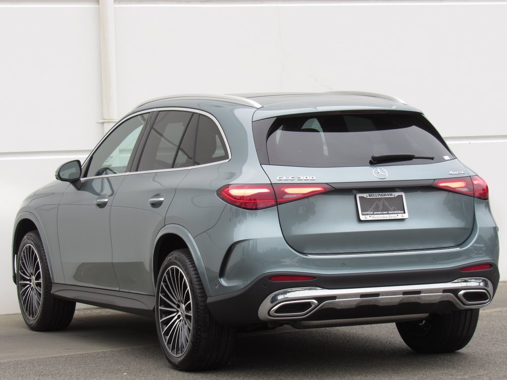 2026 Mercedes Benz GLC 300 4MATIC photo 2