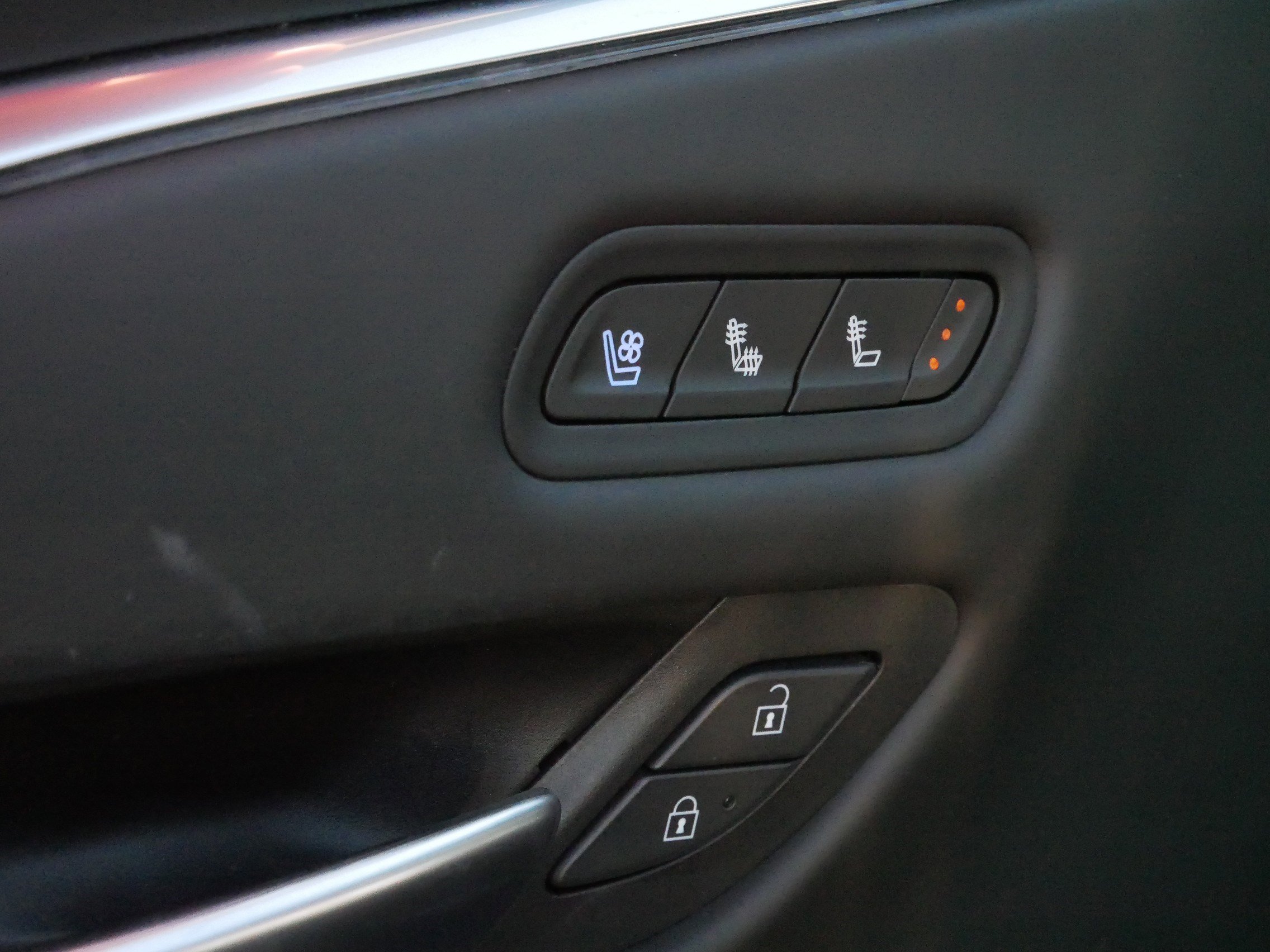 2023 Cadillac Escalade ESV V-Series photo 16
