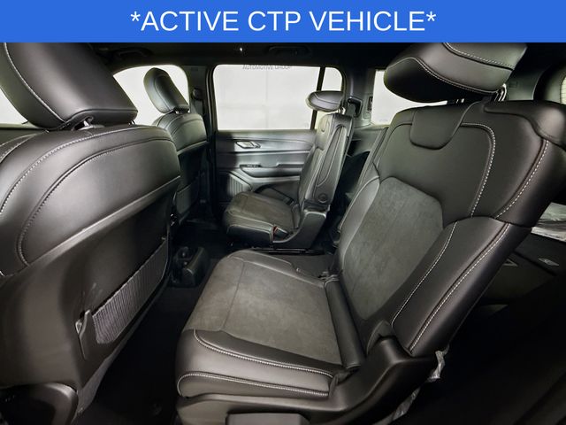 2025 Jeep Grand Cherokee Laredo Altitude photo 20