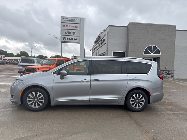 2020 Chrysler Pacifica Touring L Plus