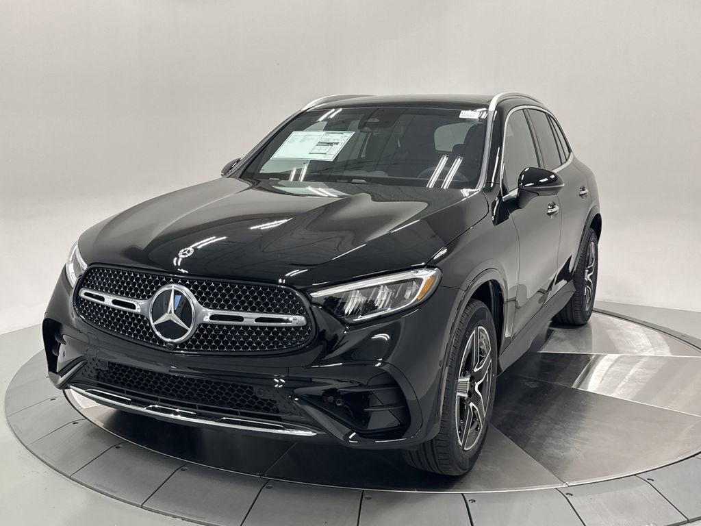 2026 Mercedes Benz GLC 300 photo 2