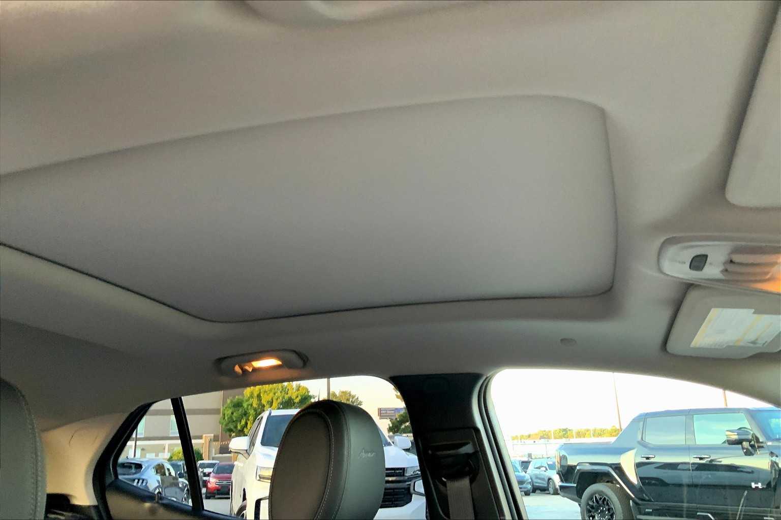 2024 Buick Encore GX Avenir photo 12