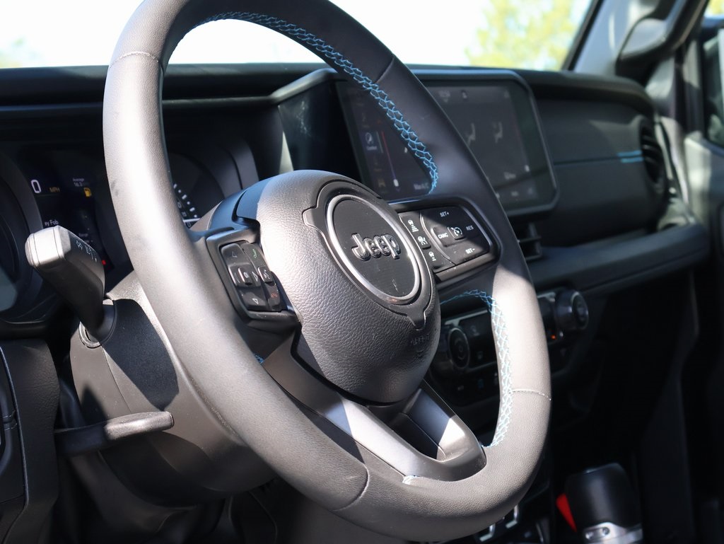 2024 Jeep Wrangler Rubicon 4xe photo 23