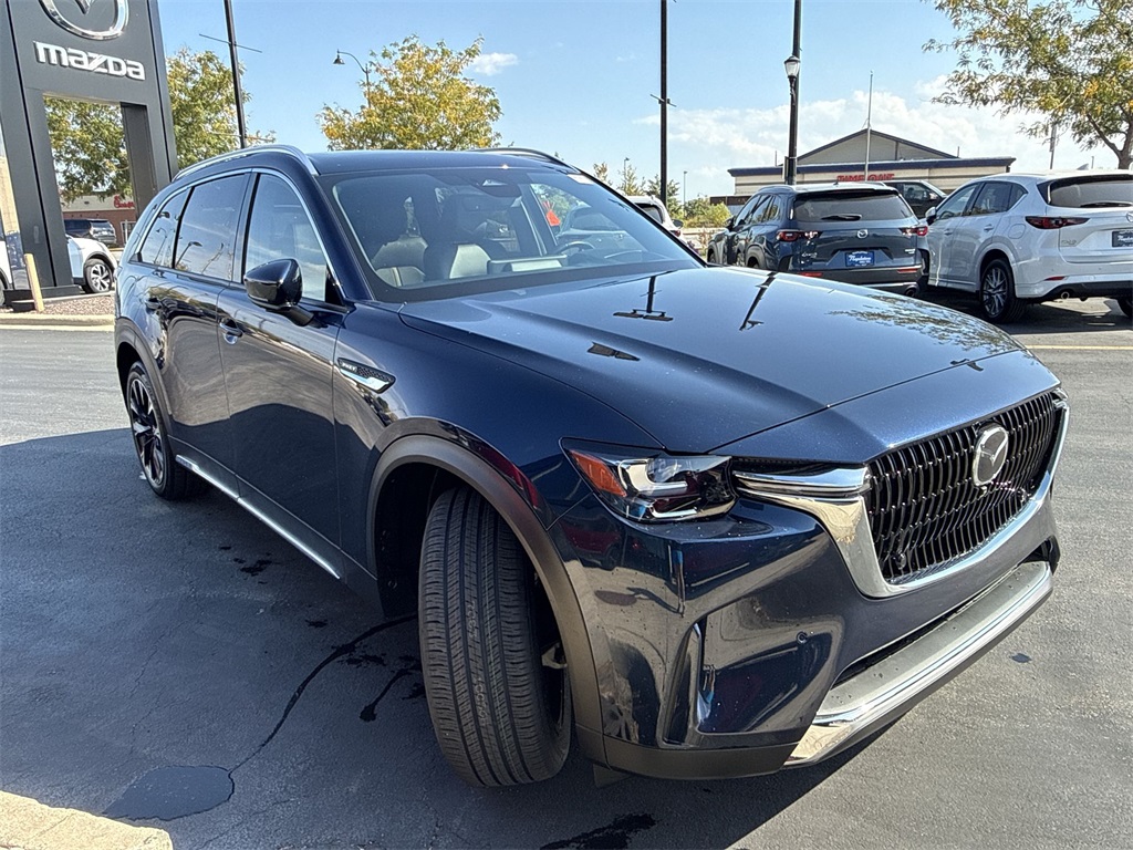 2024 Mazda CX-90 Plug-in Hybrid Premium Plus photo 4