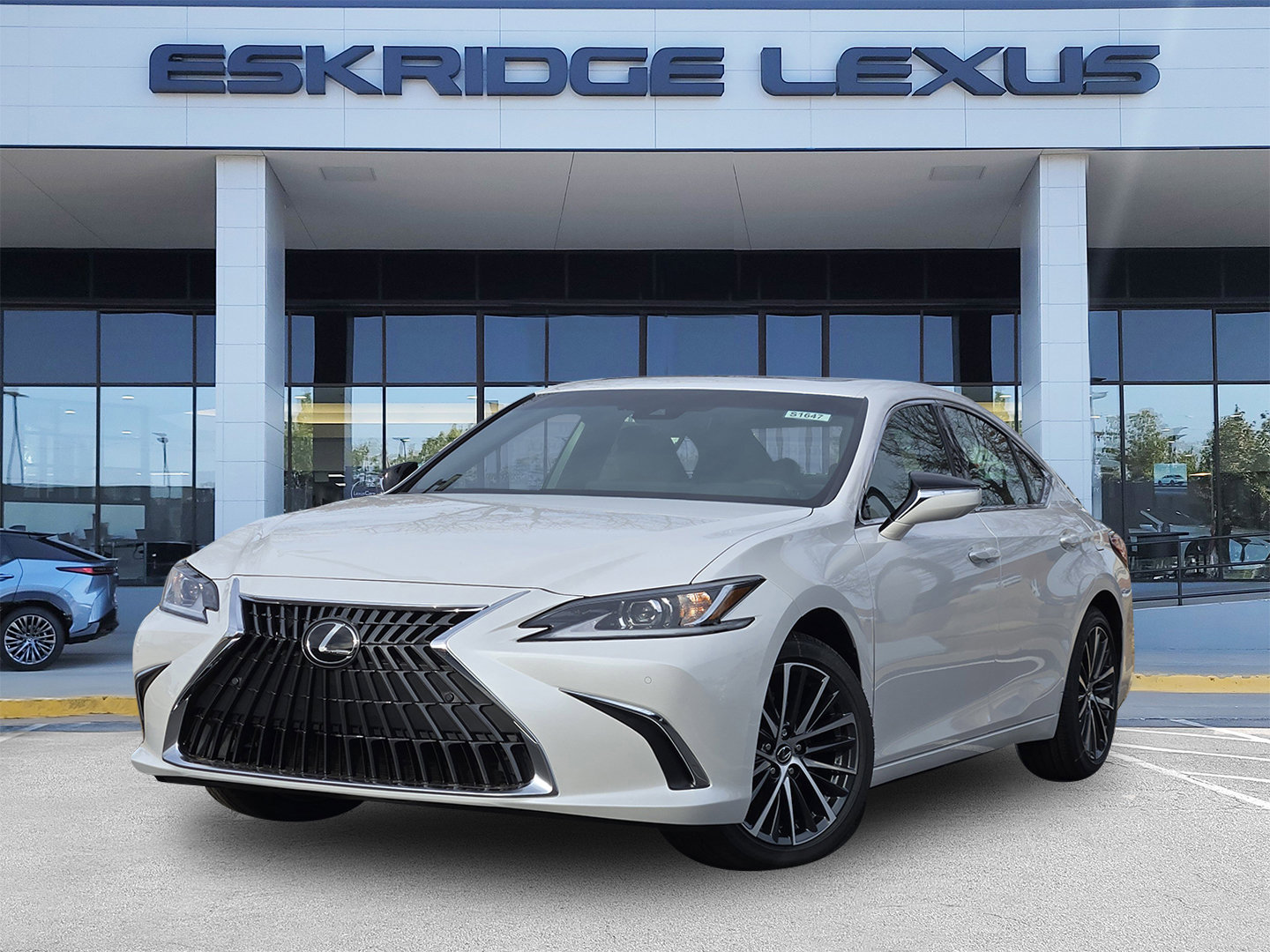 2025 Lexus ES 350's photo