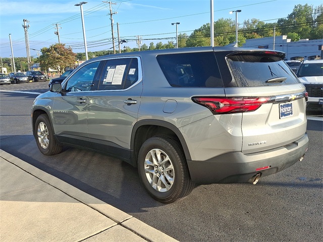2023 Chevrolet Traverse LS photo 4