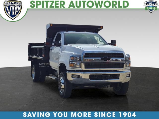 2024 Chevrolet Silverado 4500 Medium Duty Chassis Cab Work Truck's photo