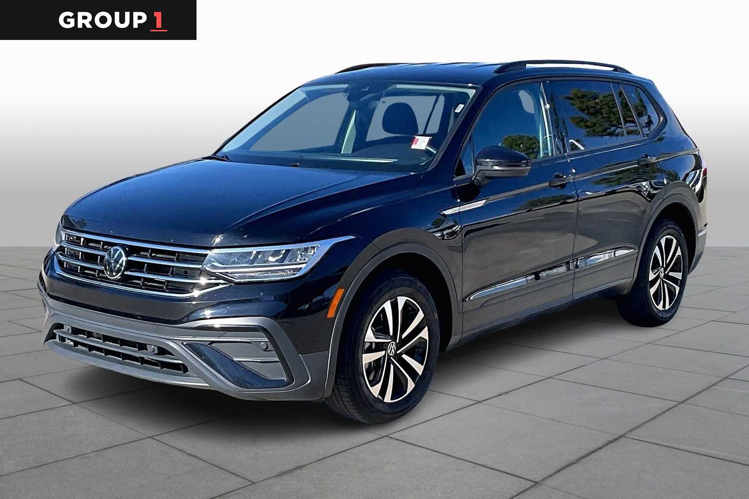 2024 Volkswagen Tiguan S's photo