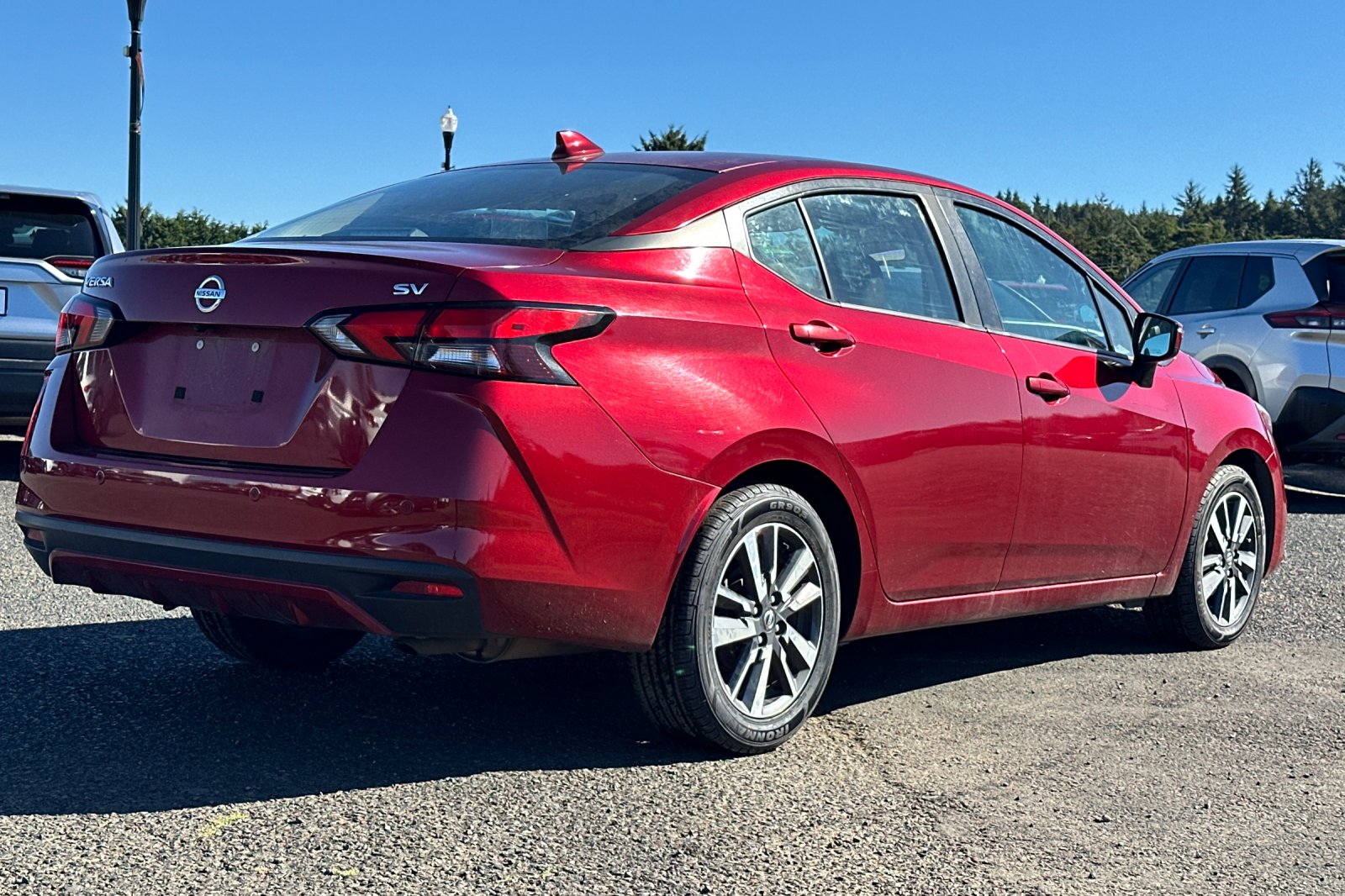 2021 Nissan Versa 1.6 SV photo 3