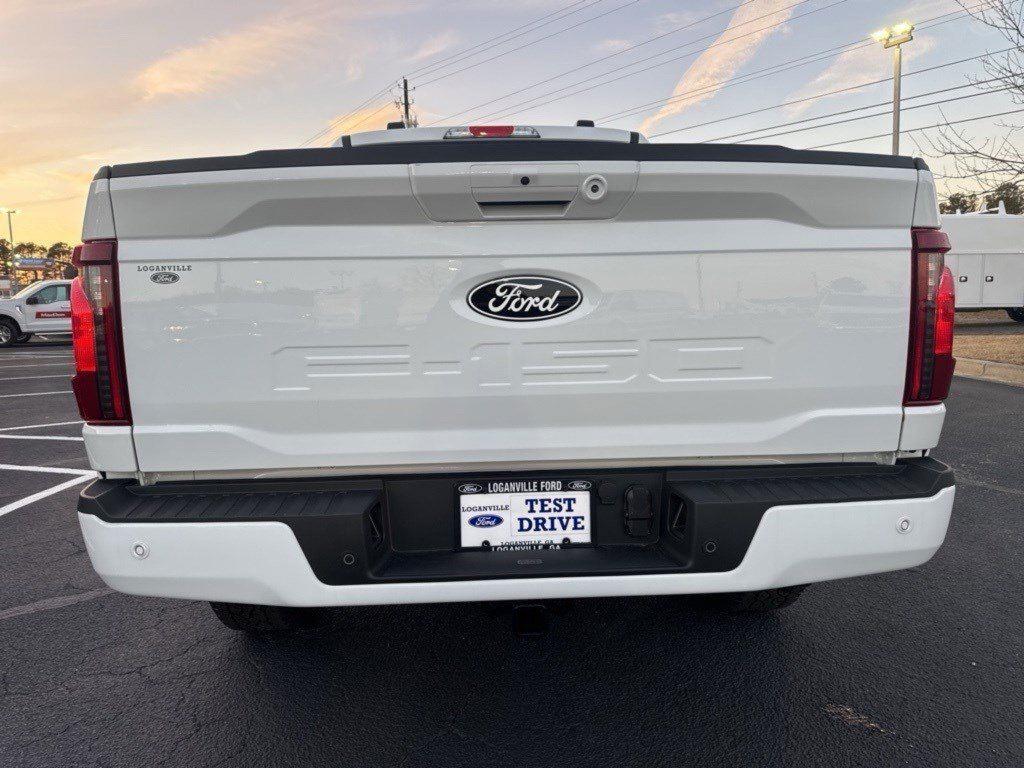 2025 Ford F-150 XLT photo 4