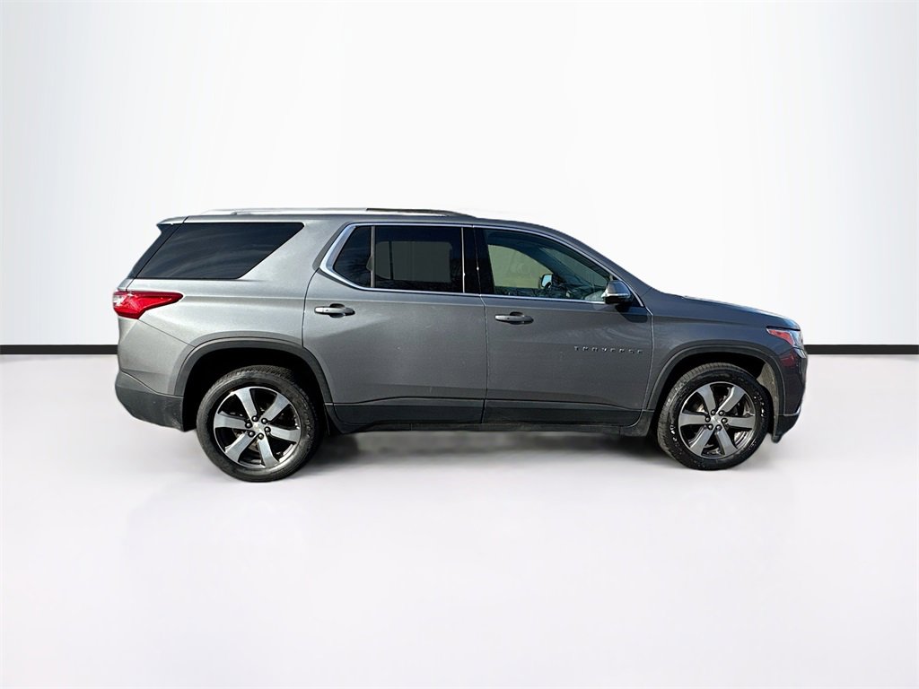 2018 Chevrolet Traverse 3LT Leather photo 2