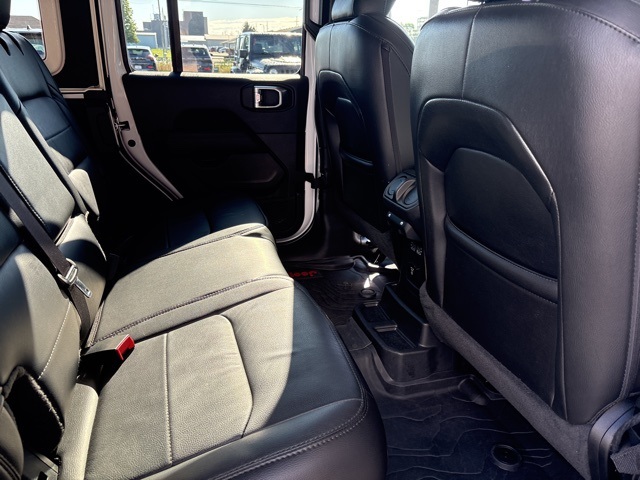 2022 Jeep Wrangler Unlimited Sahara Altitude photo 13