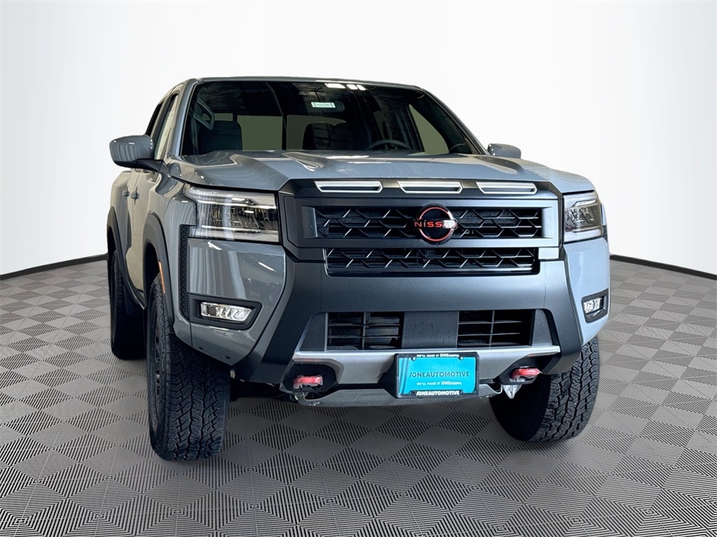 2025 Nissan Frontier PRO-4X photo 3