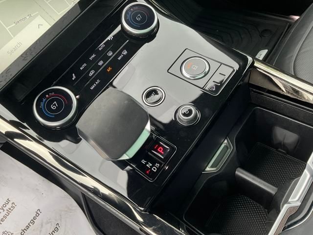 2023 Land Rover Range Rover Sport SE photo 17