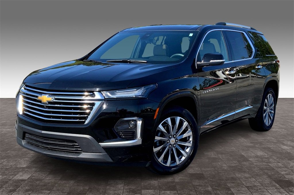 2023 Chevrolet Traverse Premier photo 2