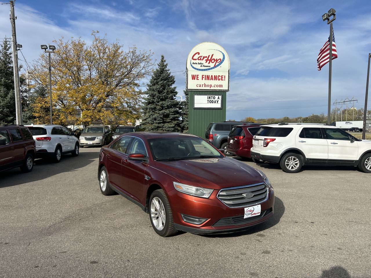 2014 Ford Taurus SEL's photo