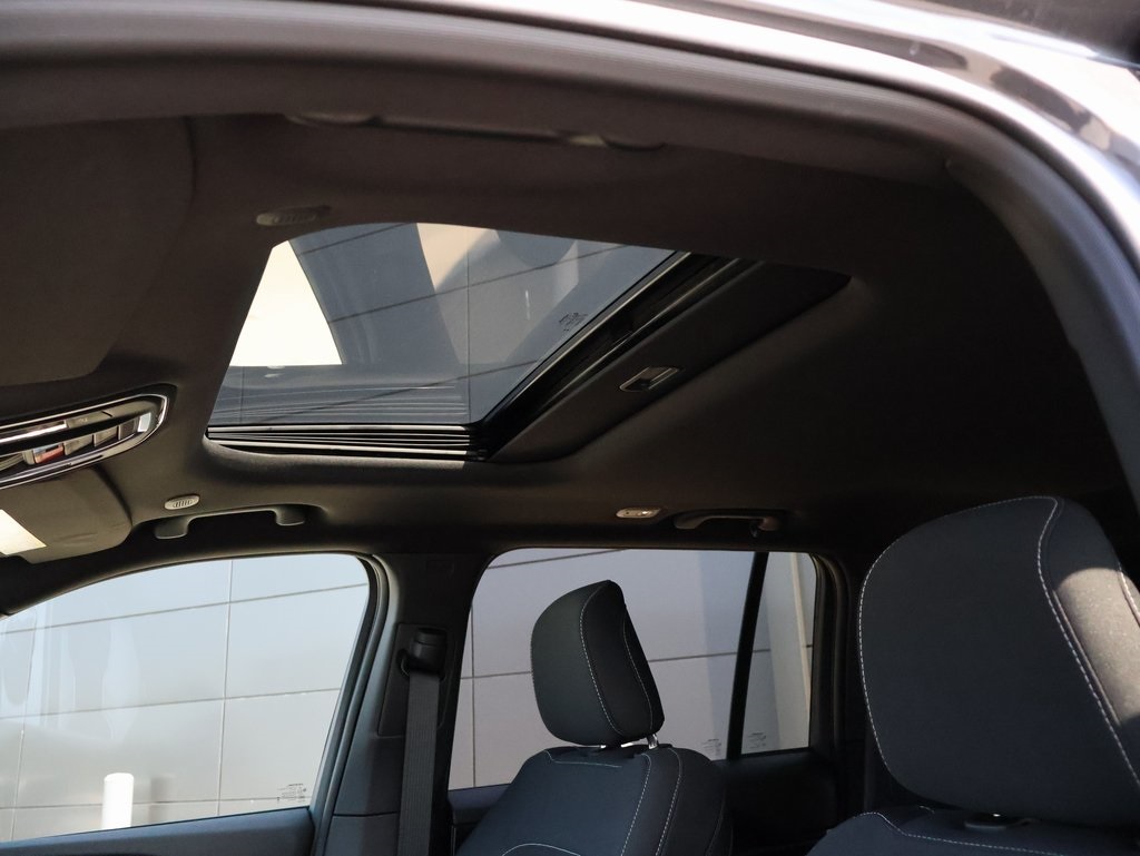 2025 Jeep Grand Cherokee Laredo X photo 25