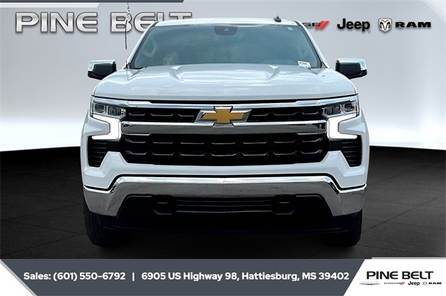 2024 Chevrolet Silverado 1500 LT photo 3