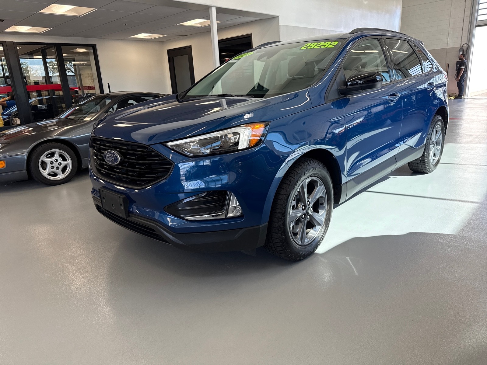 Used 2024 BLUE Ford SEL image 1