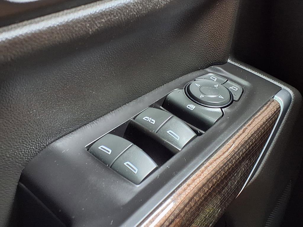 2019 Chevrolet Silverado 1500 LT photo 9
