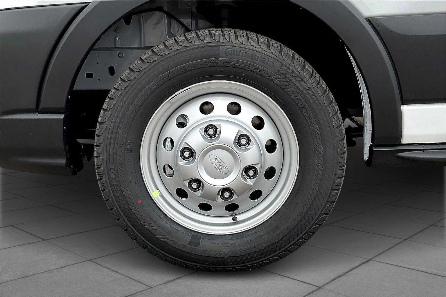 2025 Ford Transit Cargo Van photo 10