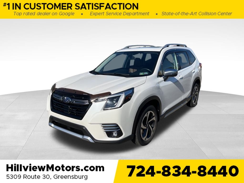 2022 Subaru Forester Touring's photo