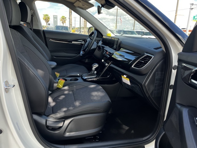 2025 Kia Seltos S photo 18