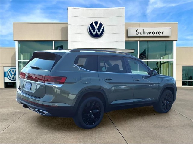 2026 Volkswagen Atlas SE Technology photo 5