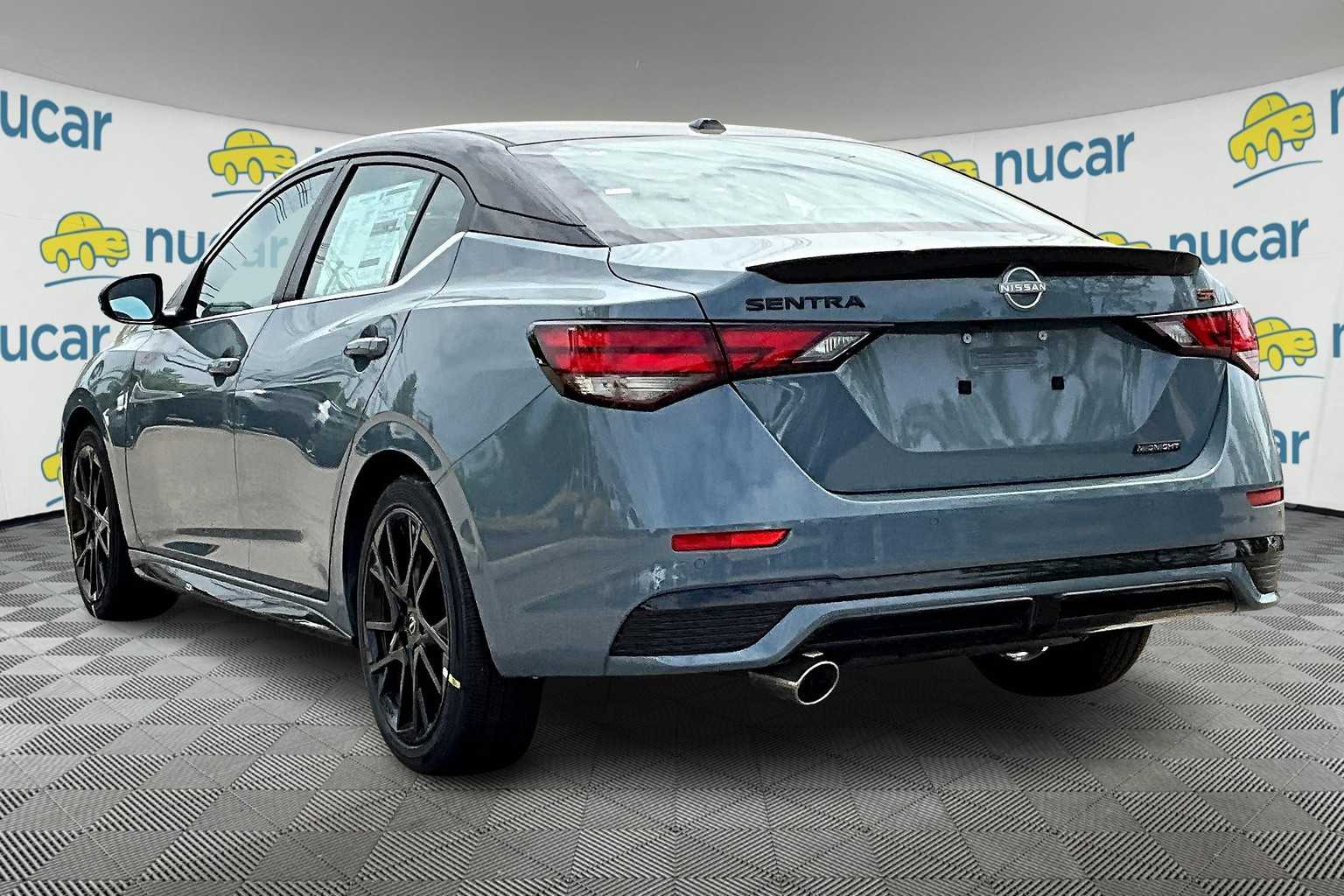 2025 Nissan Sentra SR photo 4