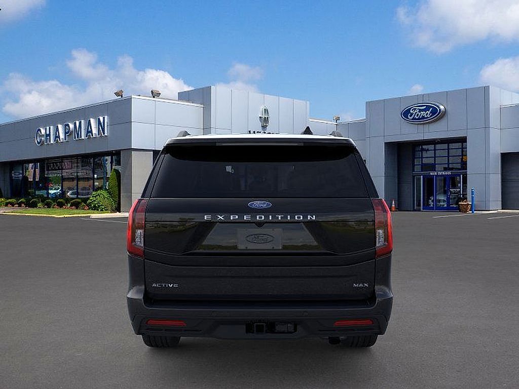 2025 Ford Expedition MAX photo 3