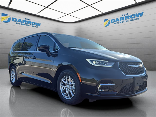 2026 Chrysler Pacifica photo 6