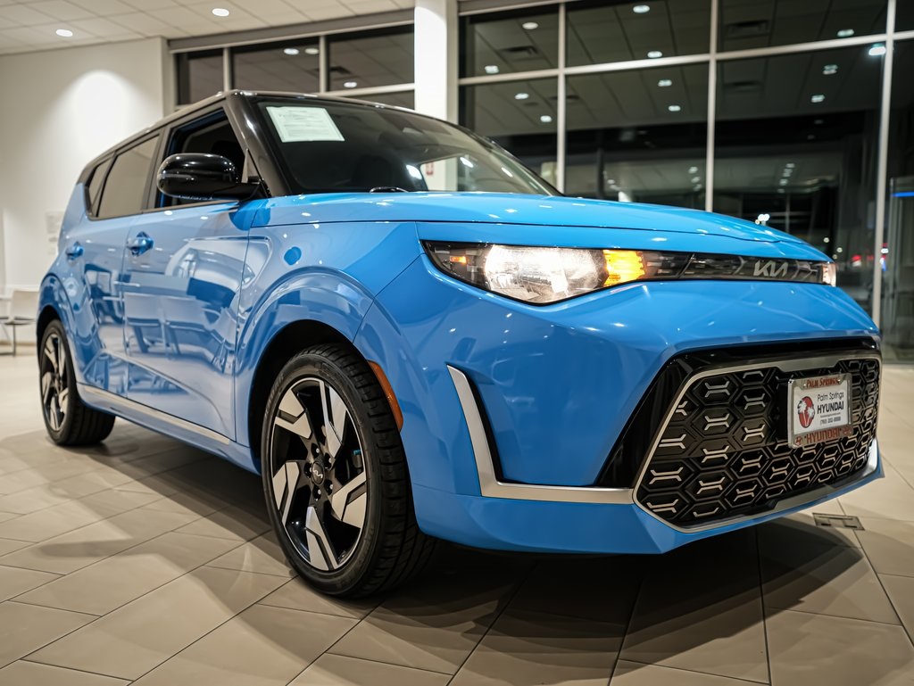 2023 Kia Soul GT-Line photo 3